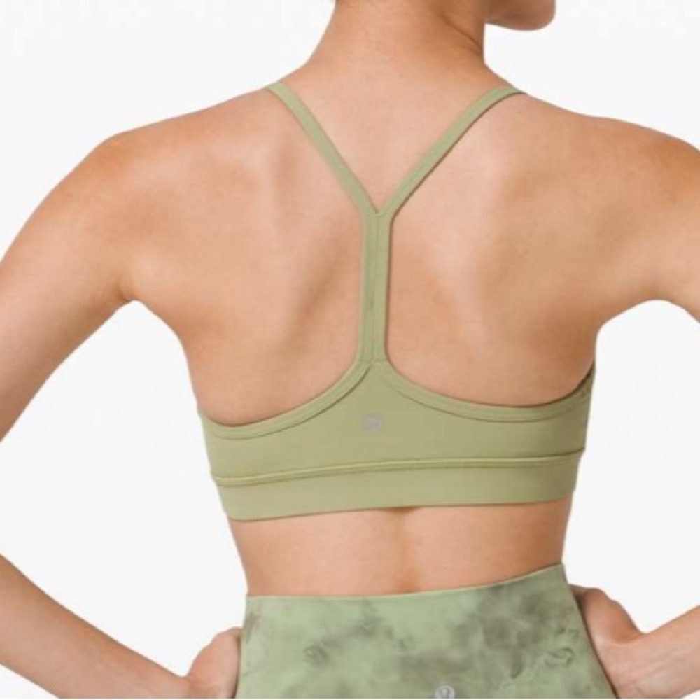 🌿 LULULEMON Flow Y Bra Nulu – Light Support (B/C Cup) – Size 10 🌿